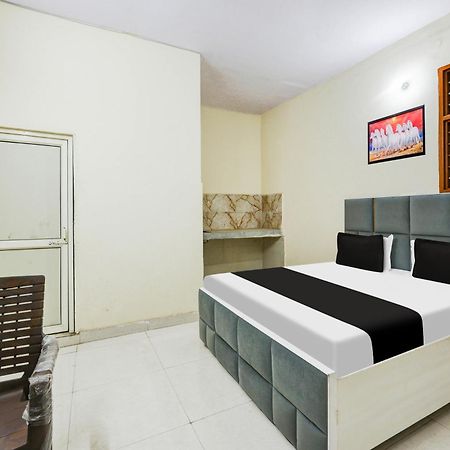Hotel O J.D Kings Faridabad Buitenkant foto