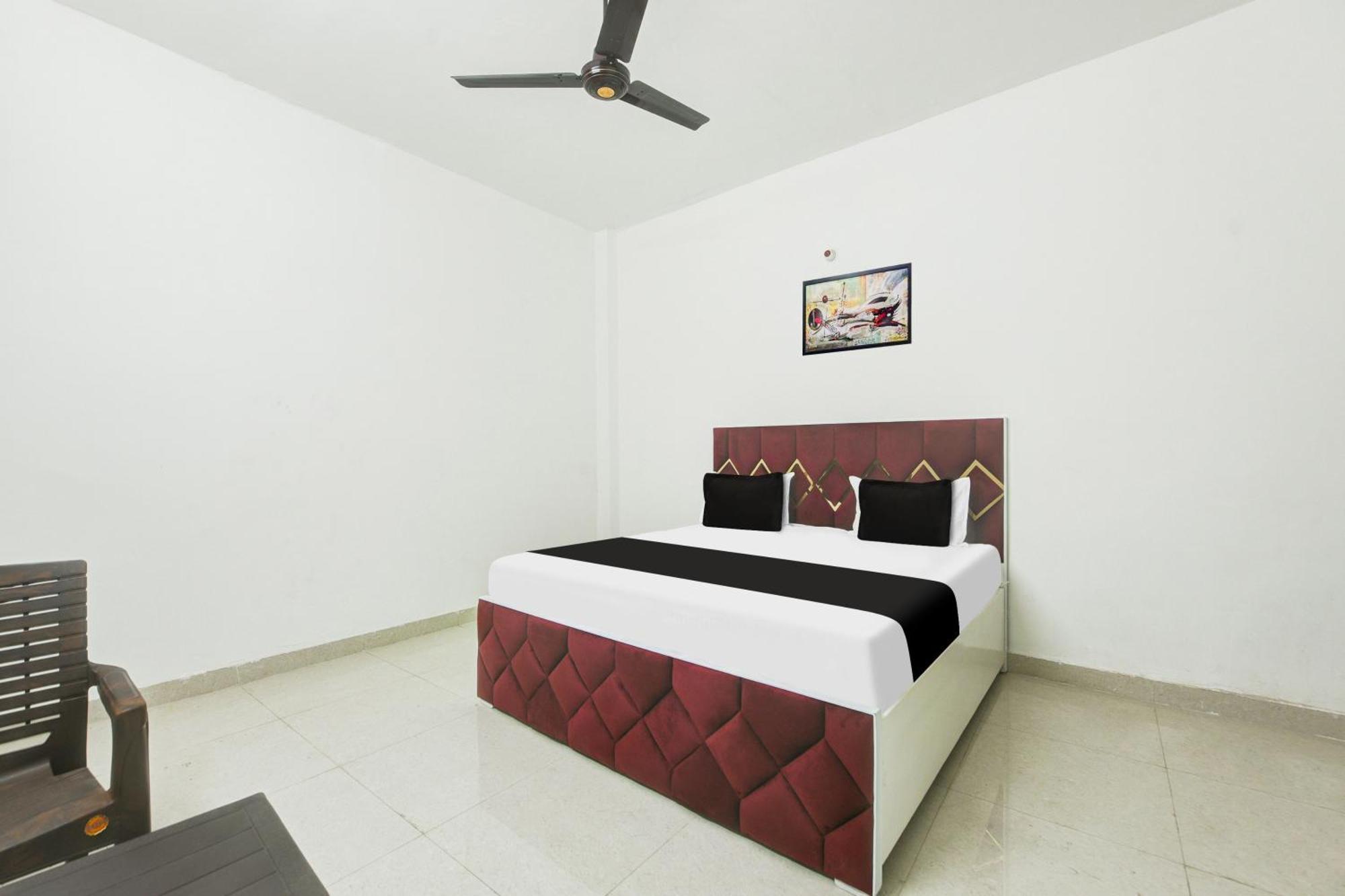Hotel O J.D Kings Faridabad Buitenkant foto