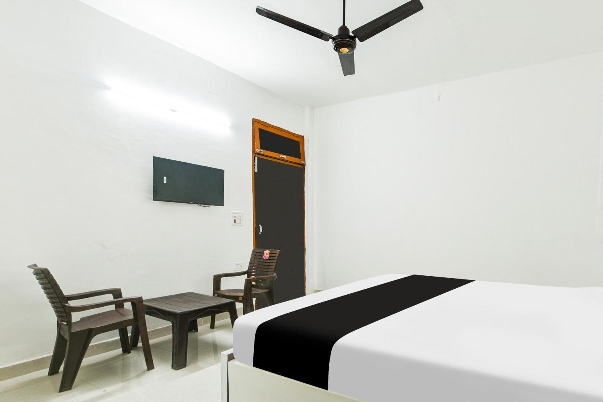 Hotel O J.D Kings Faridabad Buitenkant foto