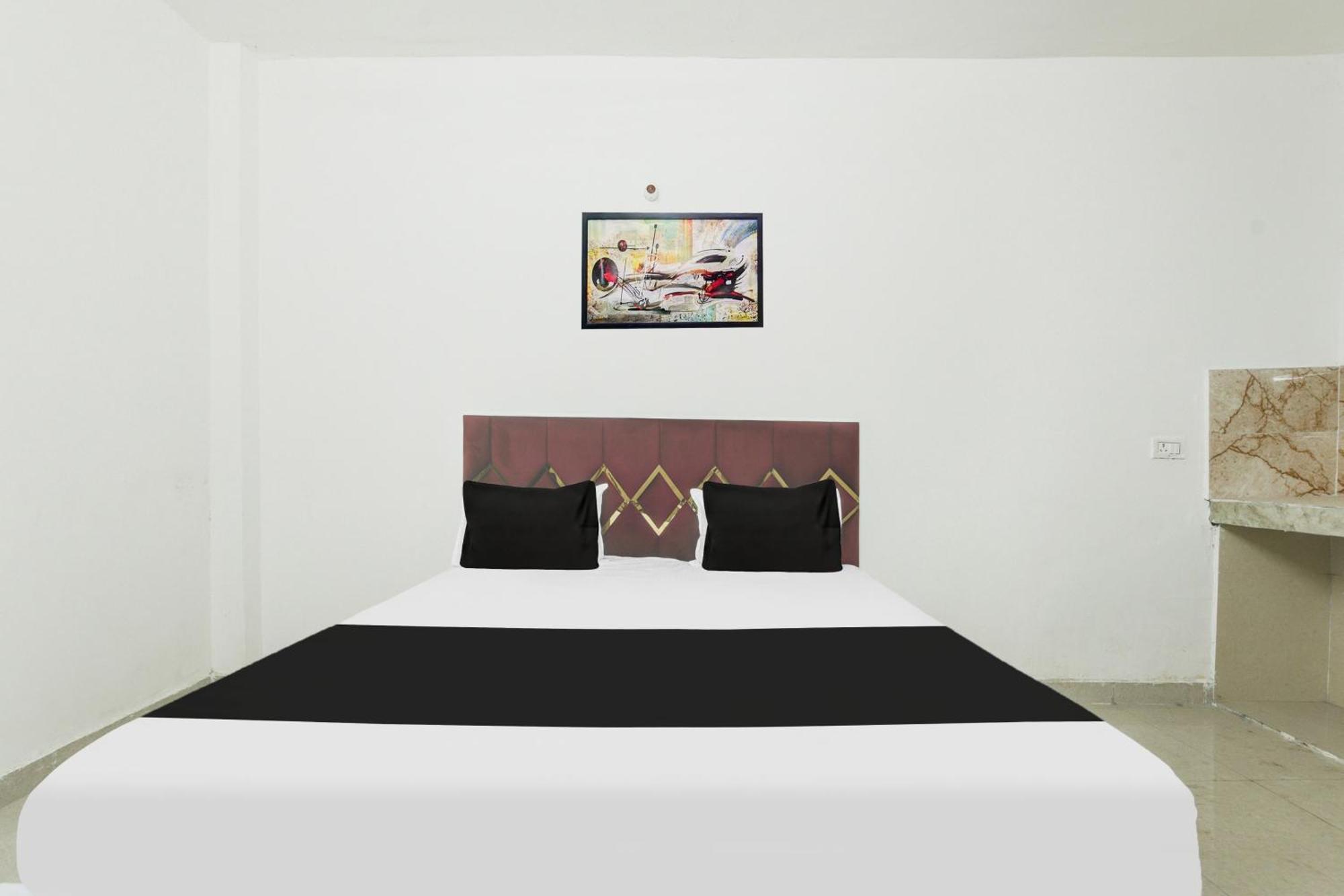 Hotel O J.D Kings Faridabad Buitenkant foto